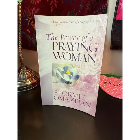 Other - Used Book: The Power of a Praying Woman by Stormie Omartian